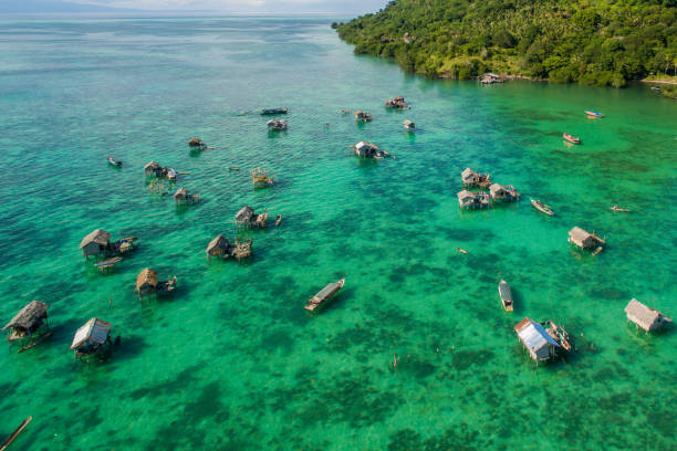 istock borneo sea gypsy water village 1094777084