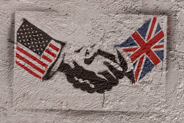 graffiti di strada - english flag british flag flag british culture foto e immagini stock