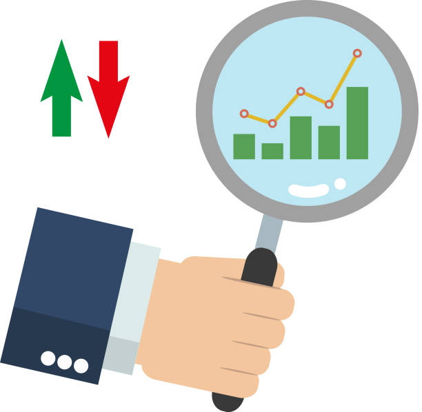 ilustraciones, imágenes clip art, dibujos animados e iconos de stock de mano de negocios hombre sosteniendo una lupa y se centran en gráfico - high up finance graph determination