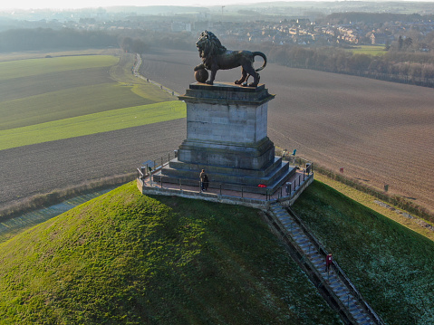 defaultThe immense Butte Du Lion on the battlefield of Waterloo where Napoleon died. Belgium.