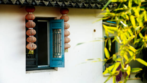 istock The Old Chinese Wall and Wooden Window 1094965938