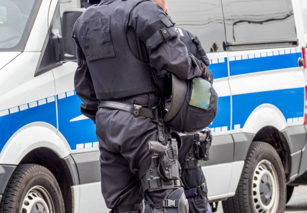 Protection by the riot police