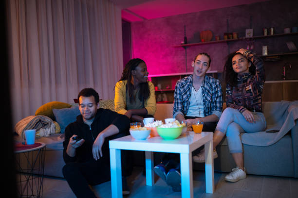 istock Casual night at home with friends 1094993588