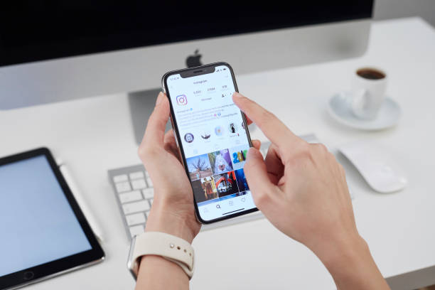 applicazione instagram su apple iphone x - filtro automatico di post produzione foto e immagini stock