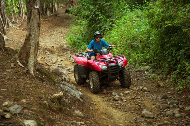 istock Driving 4x4 in Costa Rica 1095111870