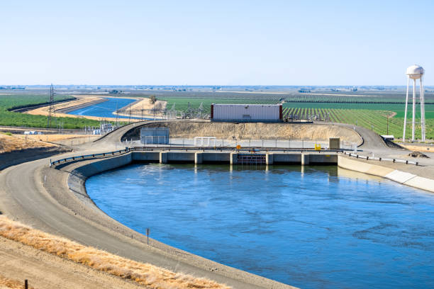 The Dos Amigos Pumping Plant Pushes Water Up Hill On The San Luis Canal  Part Of The California Aqueduct System Los Banos Central California Stock  Photo - Download Image Now - iStock