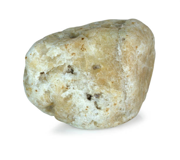 pierre rocher isolé sur fond blanc avec un tracé de détourage - stone rock garden white pebble photos et images de collection