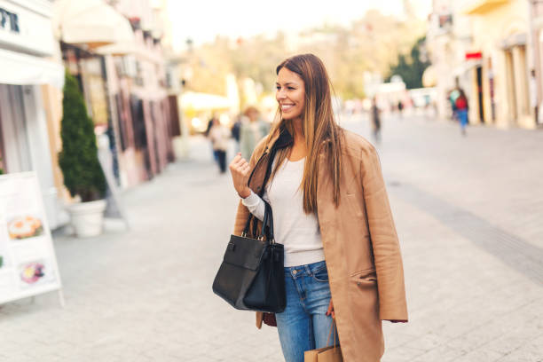 istock Girl at shopping 1095290932
