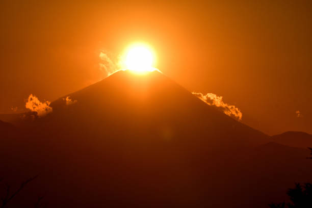 istock Sunset over Mt. Fuji: View from Mt. Takao, Hachioji, Tokyo 1095428432