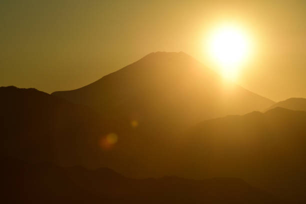 istock Sunset over Mt. Fuji: View from Mt. Takao, Hachioji, Tokyo 1095428608