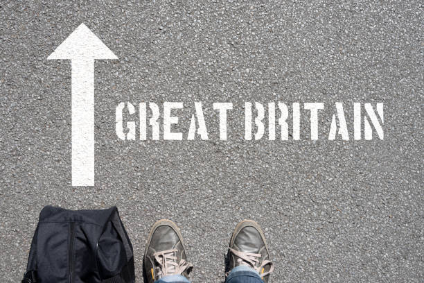 istock A man with a travel bag on his way to great Britain 1095433110