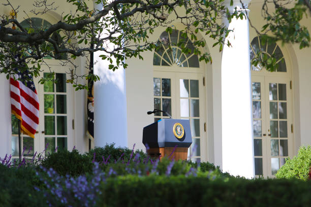 istock White House Podium Washington DC USA 1095682620