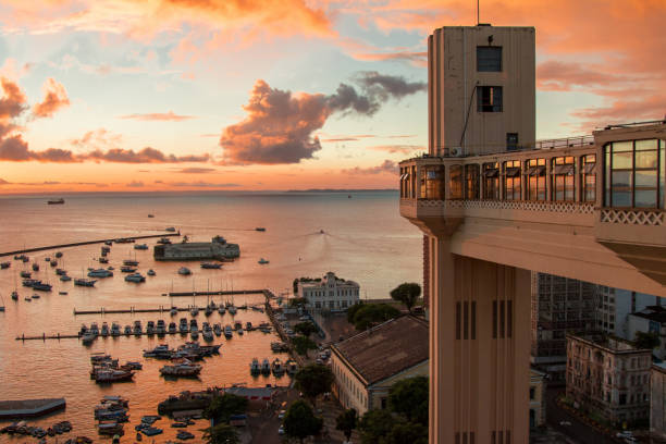 istock Sunset in Lacerda Elevator - Salvador Bahia 1095690144