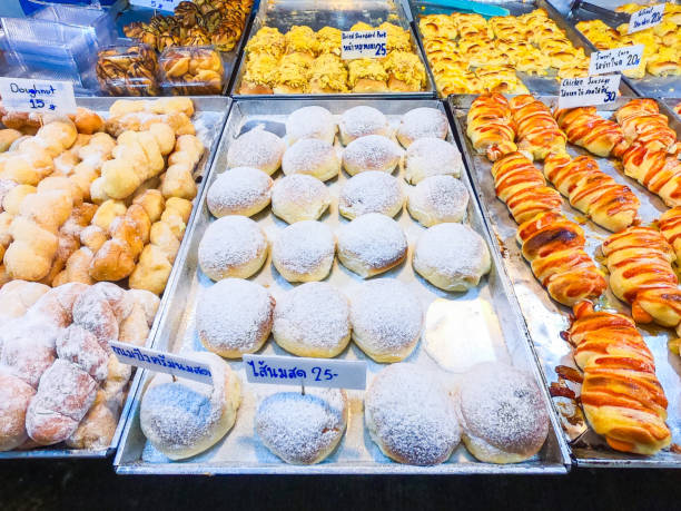istock bread and cake in bakery shop 1095740314
