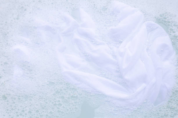 istock Soak cloth before washing, white cloth 1095785618