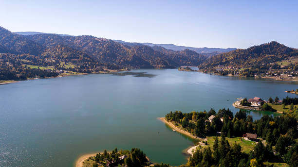 istock Colibita Lake 1095863344