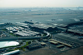 doha-flughafen-luftaufnahme-von-oben.jpg?b=1&s=170x170&k=20&c=ykuzB4Zr_OHV2-9Y-qoWpPbfFhlw3U506YTBceNpTUc=
