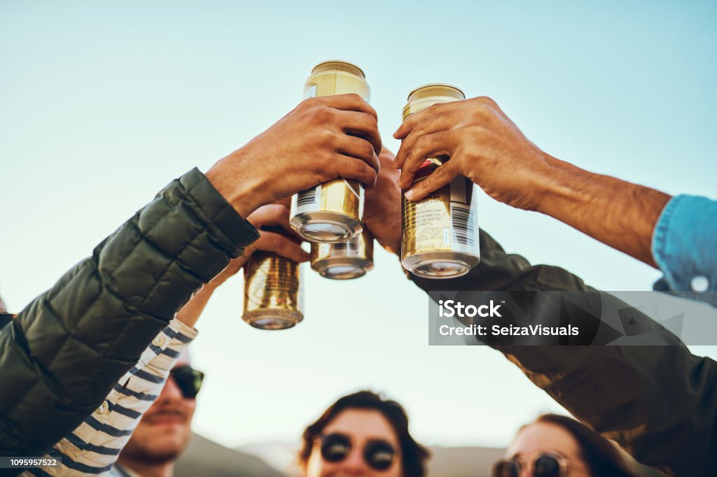 Noroc! - Fotografie de stoc Cutie de conserve fără redevențe Noroc! - Fotografie de stoc Cutie de conserve fără redevențe