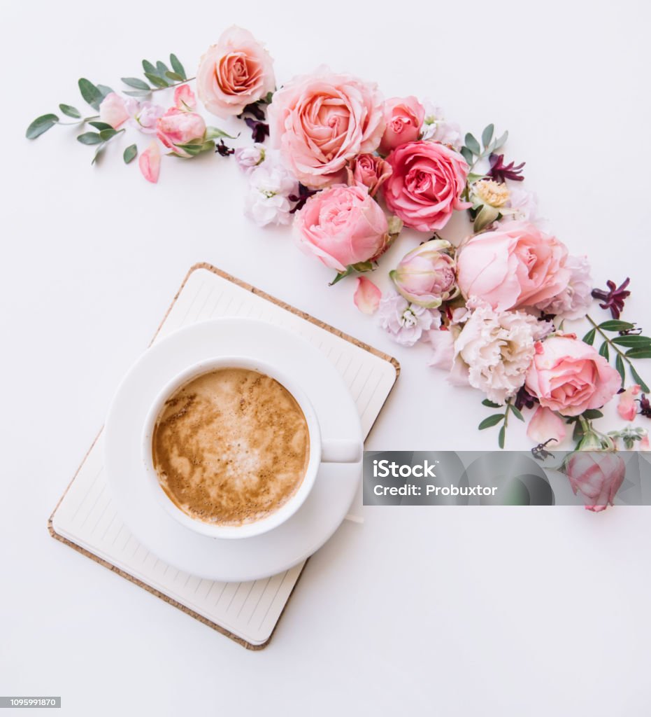 Khung Hoa Nở Đẹp Của Hoa Hồng Hồng Eustoma Mattiola Hoa Tulip Bạch ...