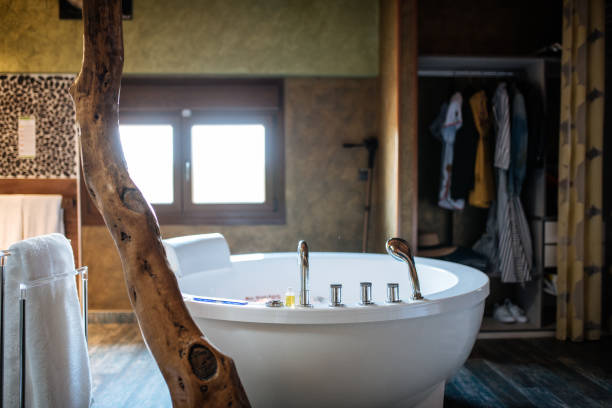 istock Modern beautiful hot tub with water 1095992520