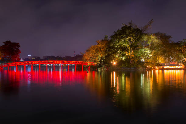 istock Red bridge on Hoan Kiem Lake 1096065328