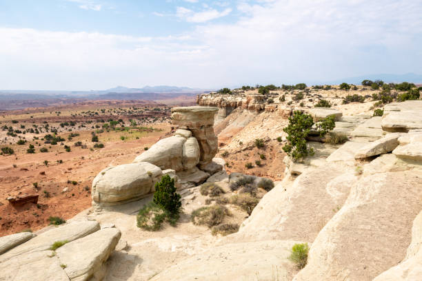 klippen in der san rafael swell in utah off i-70 - san rafael swell stock-fotos und bilder