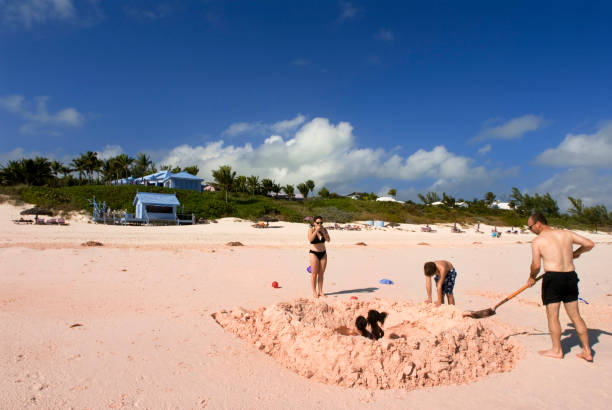 Bahamas Pink Sand Beach. Dunmore Town, Harbour Island, Eleuthera. Bahamas dunmore town stock pictures, royalty-free photos & images