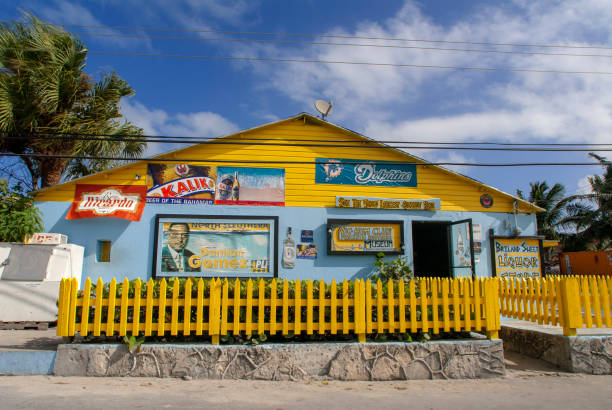 Bahamas Bar pub Vic Hum Club in Dunmore Town, Harbour Island, Eleuthera. Bahamas dunmore town stock pictures, royalty-free photos & images