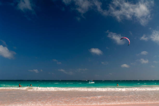 Bahamas Pink Sand Beach. Dunmore Town, Harbour Island, Eleuthera. Bahamas dunmore town stock pictures, royalty-free photos & images