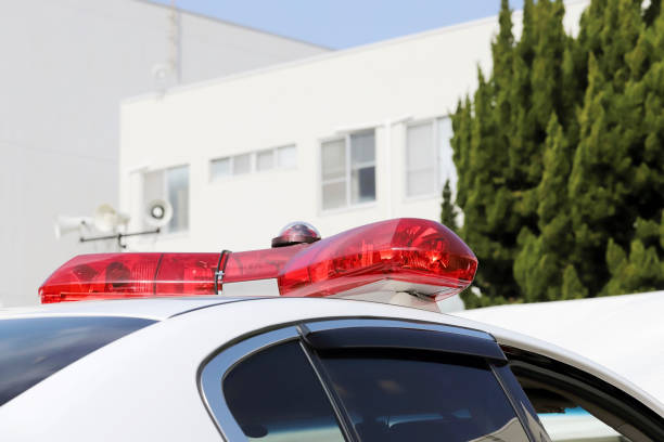 istock Japanesep police red light 1096729742