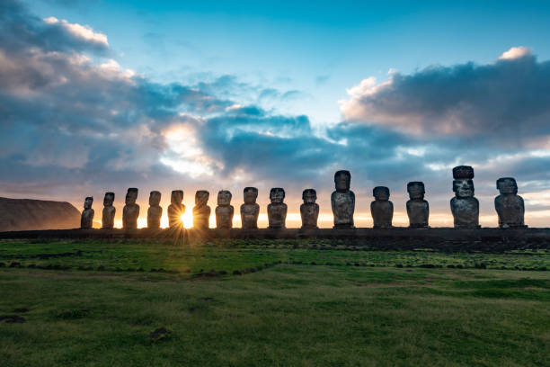 istock Sunrise at Ahu Tongariki 1096758632
