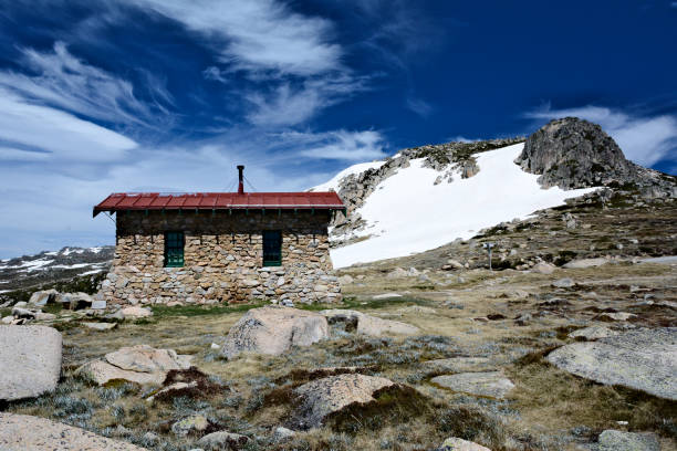 istock Seamans hut in Snowy Mountains 1096821768