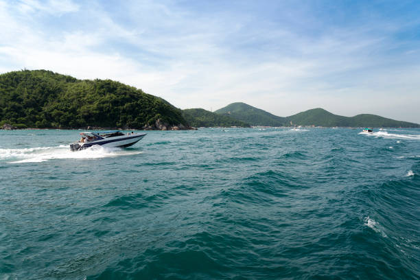 istock The boat and the island. 1096825926