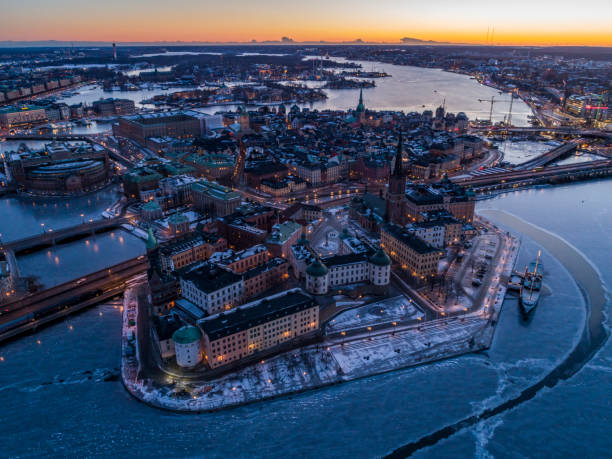 aerial view over riddarholmen in stockholm - stockholm sweden sea winter imagens e fotografias de stock