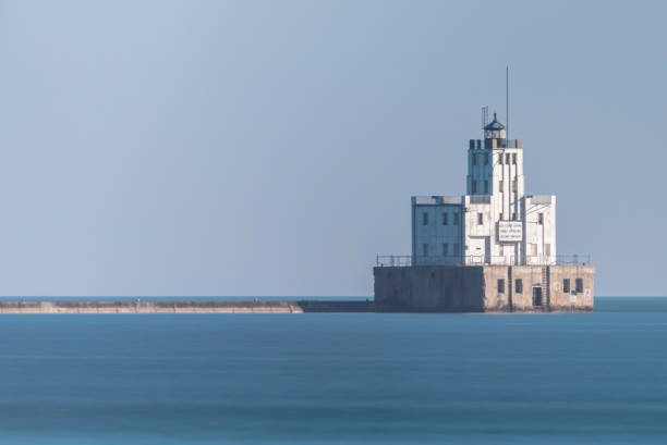 istock Milwaukee Wisconsin Breakwater Light 1096926516