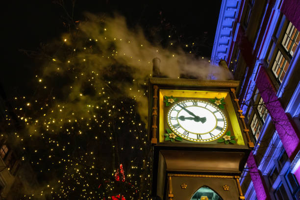istock Steam Clock in Gastown 1096974336