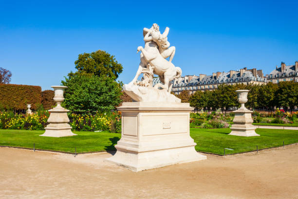 istock Jardin des Tuileries garden, Paris 1096974826