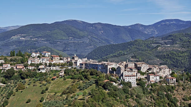 istock Orsina tower, valnerina, terni, umbria, italy 1097038692