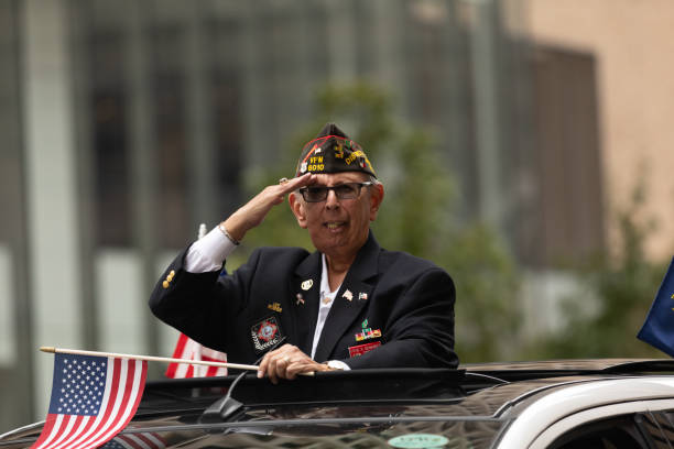 parada amerykańskich bohaterów 2018 - us veterans day zdjęcia i obrazy z banku zdjęć