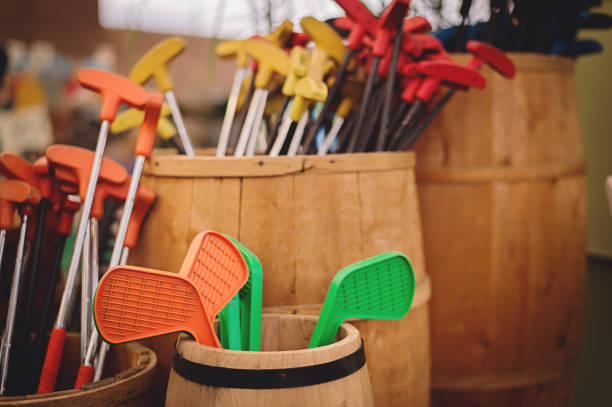 Putter per bambini a Miniature Golf - foto stock