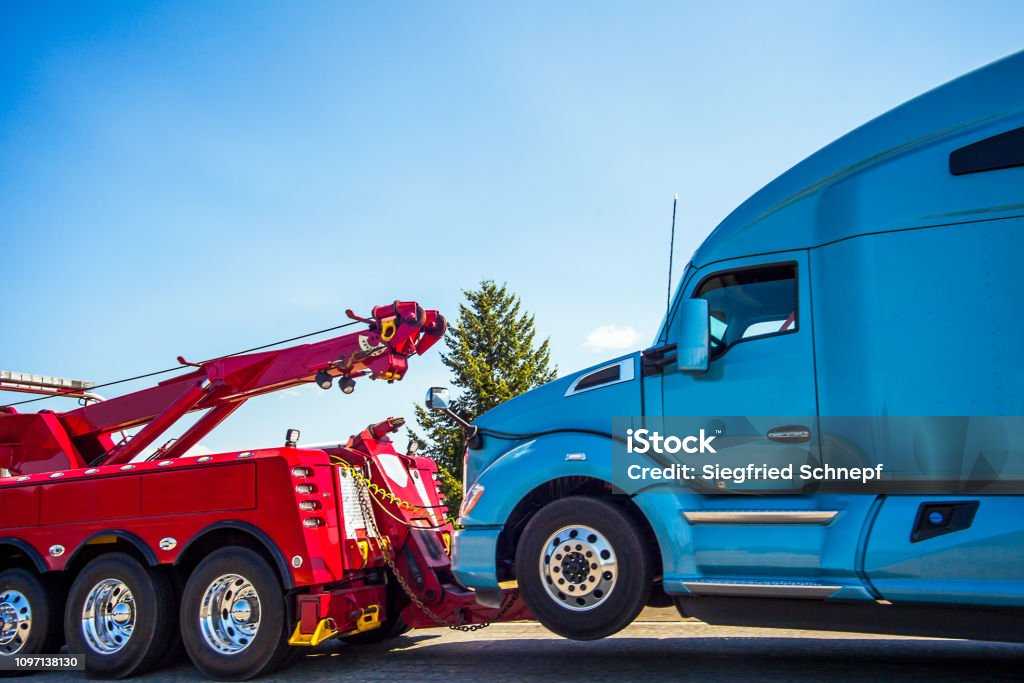 Truck breakdown and towing in Seattle Washington USA Towing Stock Photo