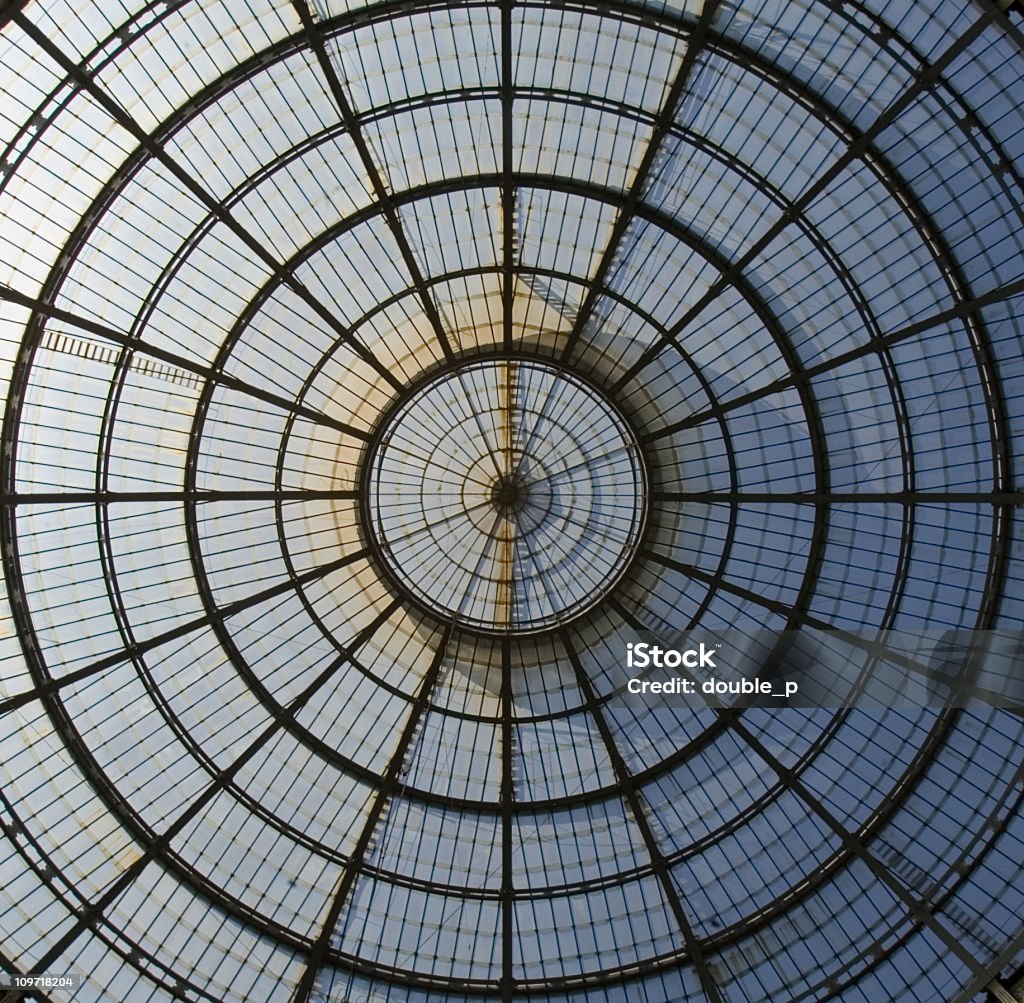 Cupola di vetro - Foto stock royalty-free di Italia