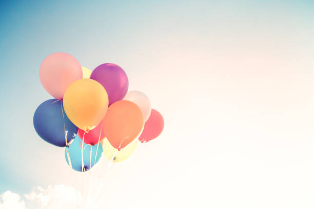 balão colorido vintage - birthday wishes - fotografias e filmes do acervo