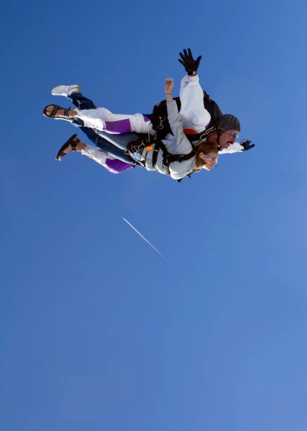 royalty free banco foto de skydiving conjunto de voo - skydiving parachute parachuting taking the plunge - fotografias e filmes do acervo