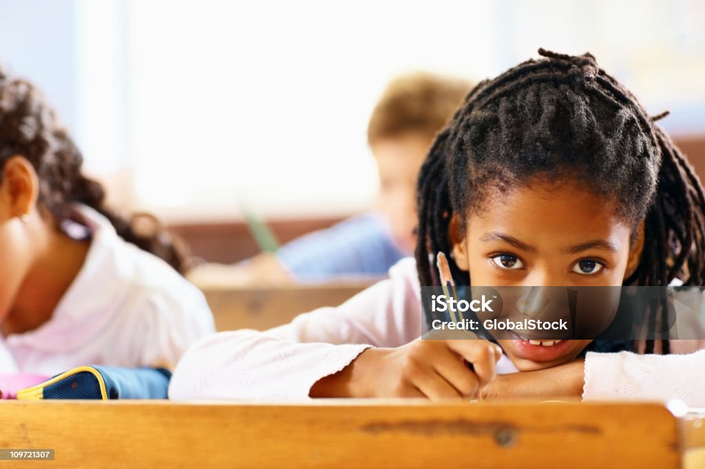 Lächelnd Hübsches Mädchen in der Schule - Lizenzfrei 8-9 Jahre Stock-Foto