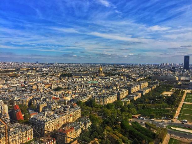 istock Paris, France 1097214362