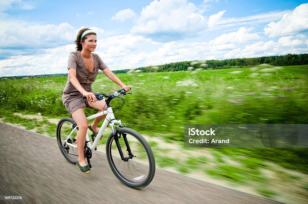 Jeździć na rowerze - Zbiór zdjęć royalty-free (Bicykl)