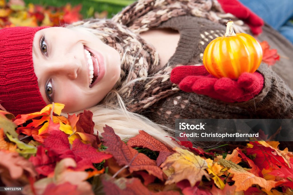 Automne Portrait - Photo de Belle femme libre de droits