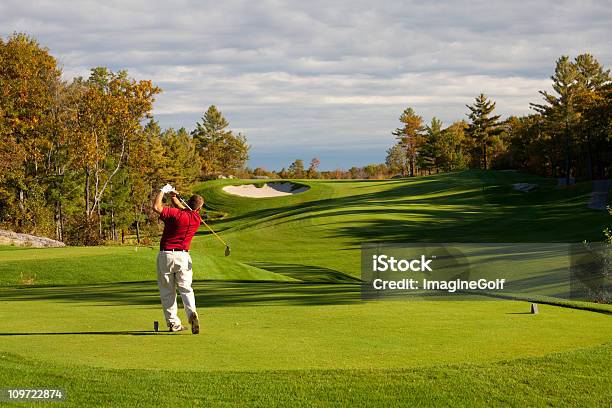 가을 골프 아름다운 Male 백인종 Golfer 골프에 대한 스톡 사진 및 기타 이미지 - 골프, 모래 구덩이, 후면