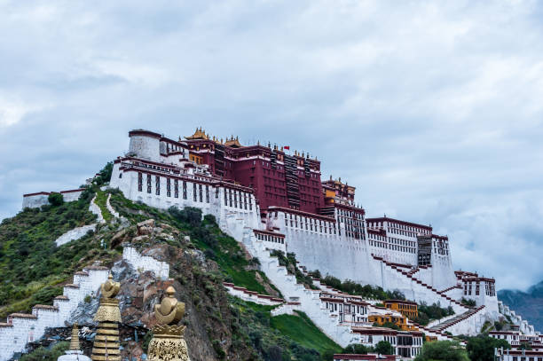 istock Potala Palace in Tibet 1097238034